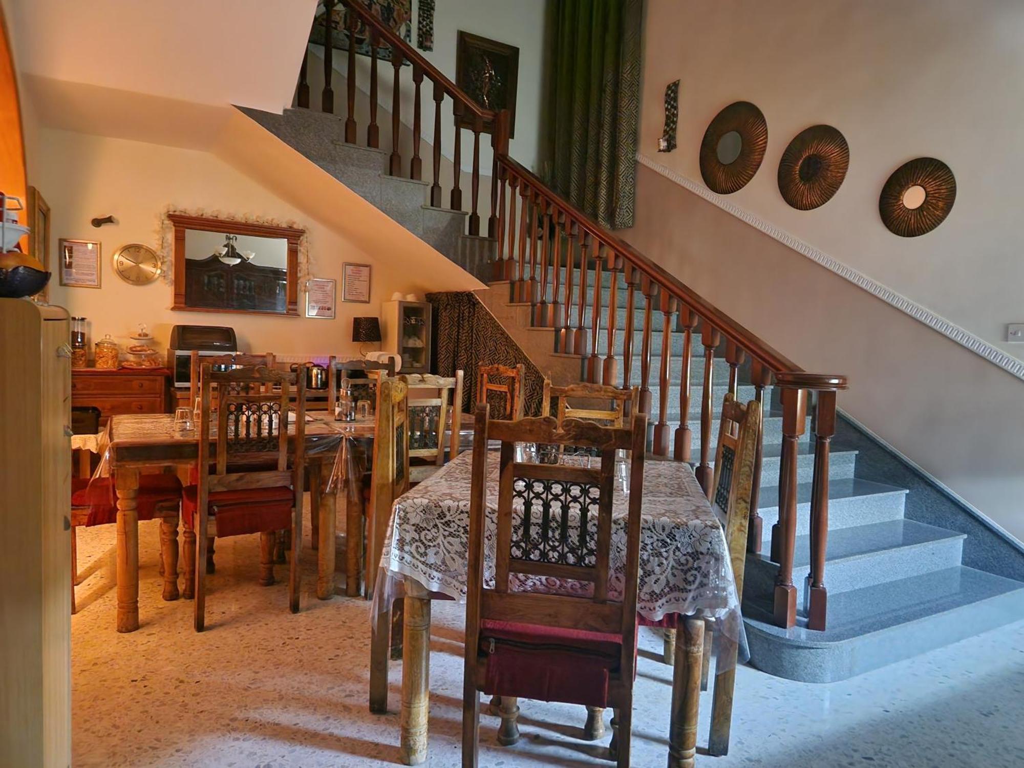 Saracini'S Homestay Attard Екстер'єр фото