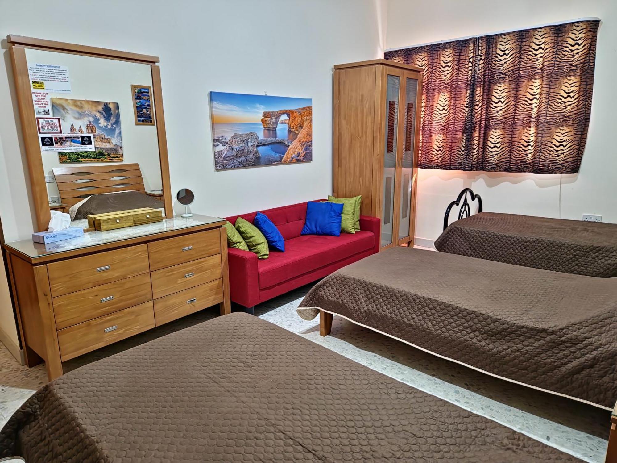 Saracini'S Homestay Attard Екстер'єр фото